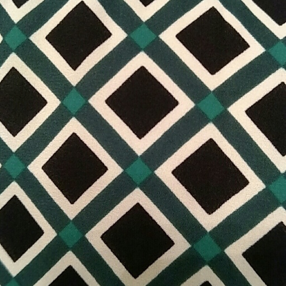 WHBM Sleeveless Tunic Top Geometric Pattern In Green And Black Womens Size M - Picture 7 of 7